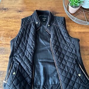 Women’s vest size medium